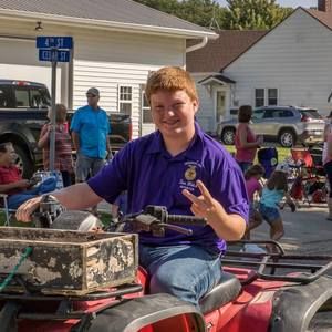 Meet your Posher, Thomas